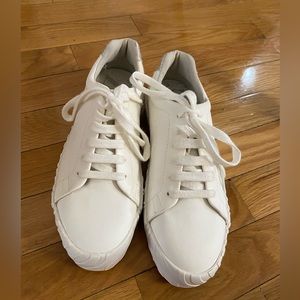 Zara white sneakers with silver on the back. Very good condition
